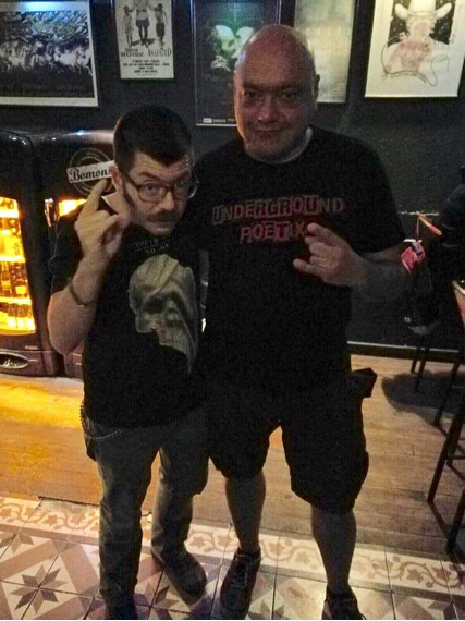 883.1