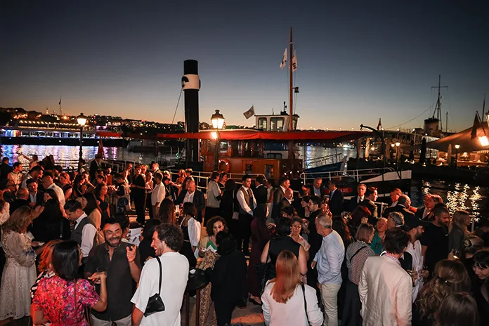 18. İstanbul Bienali açılış gecesinden görüntü.