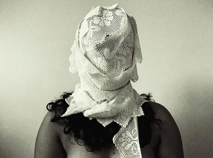 Sevinç Orman'ın, Kutsal Susturma adlı eseri