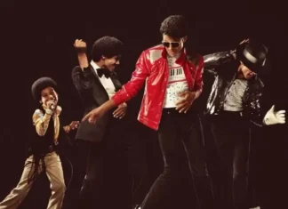 “Michael” sevenleriyle buluşacak Michael Jackson'ın konserden sahne görüntüsü