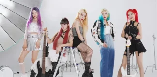 K-Rock gruplarından Rolling Quartz grubu üyelerinin fotoğrafı.