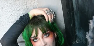 Venüs’ten yeni single: “Barlarda Öpersin Birini” Venüs - Barlarda Öpersin Birini single kapak