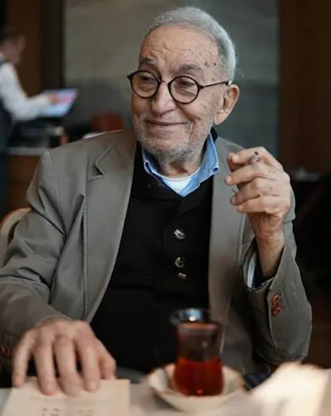 Hilmi Yavuz fotoğrafı